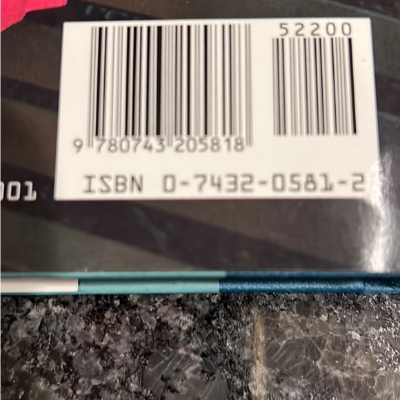 (2) novels by Carol Higgins Clark - Picture 3 of 13